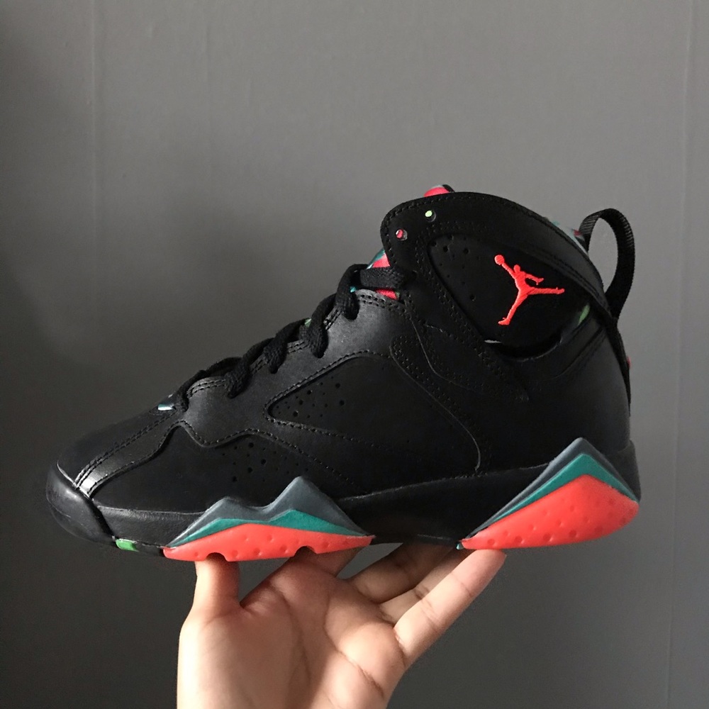 Jordan 7 Retro “Barcelona Nights”